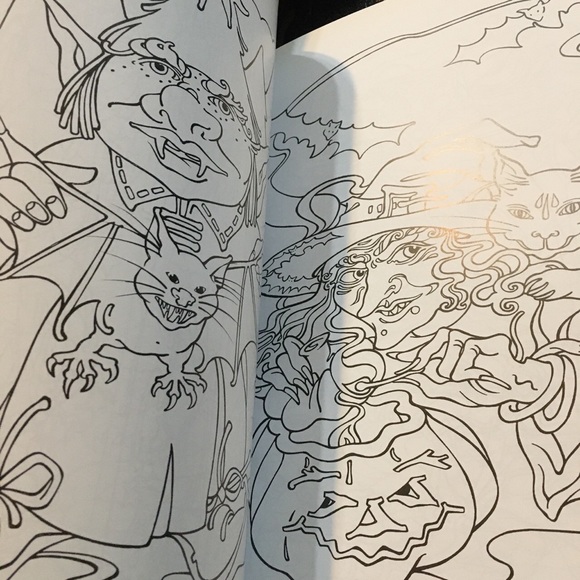 Halloween Designs Design Source Colouring Book - Picture 4 of 4